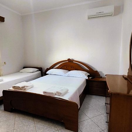 Hola Rooms 卡萨米尔 外观 照片