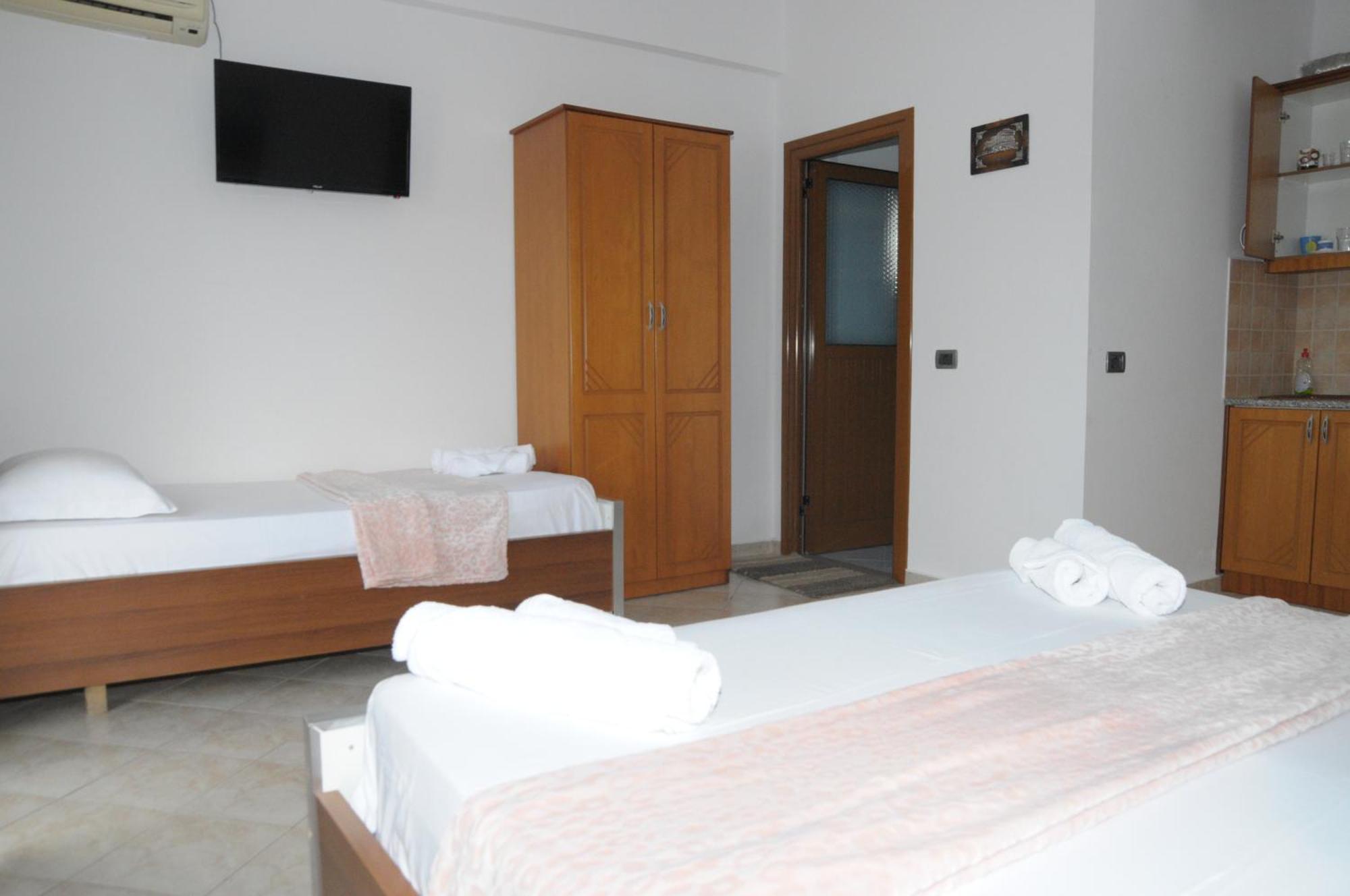 Hola Rooms 卡萨米尔 外观 照片