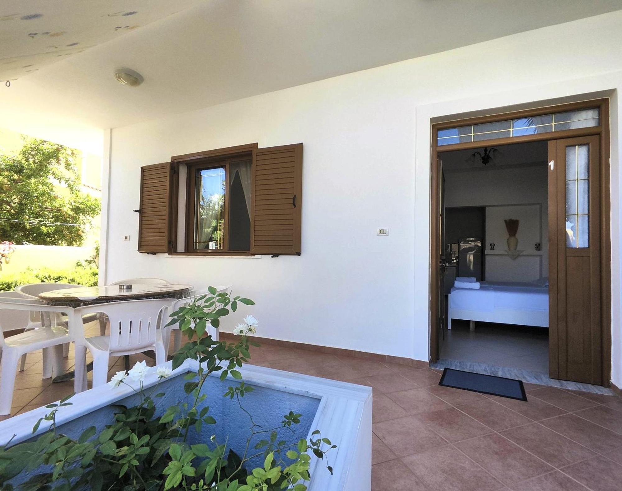 Hola Rooms 卡萨米尔 外观 照片